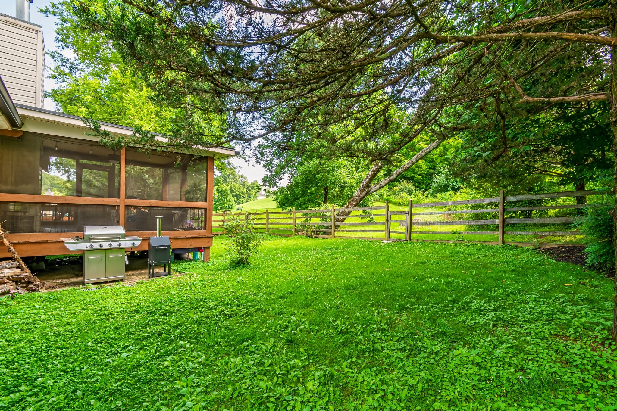 1817 Bryce Circle Nashville, TN 37211 - Photo 51 of 54 a view of backyard with a table and chairs