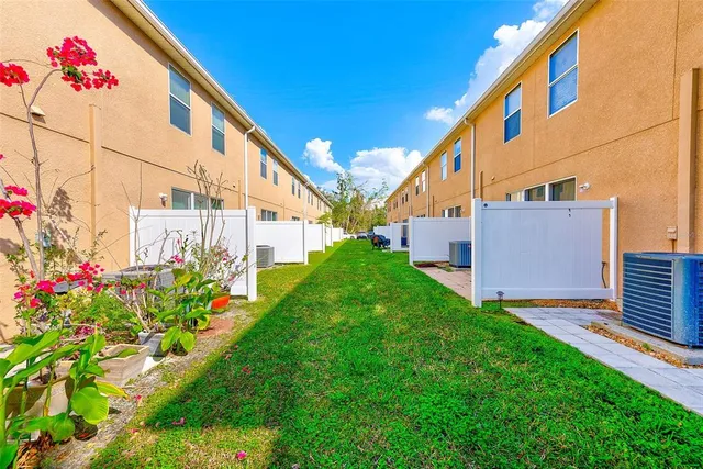 $264,900 | 780 Spring Flowers Trail, Brandon, FL 33511