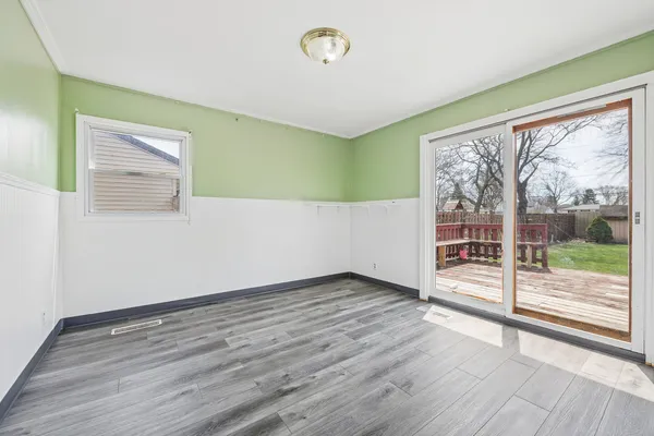 $375,000 | 191 Ashland Avenue, Des Plaines, IL 60016