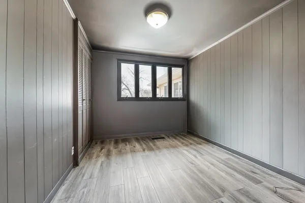 $375,000 | 191 Ashland Avenue, Des Plaines, IL 60016