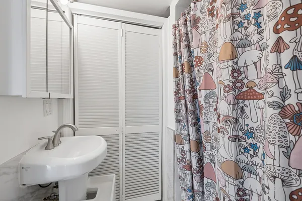 $375,000 | 191 Ashland Avenue, Des Plaines, IL 60016