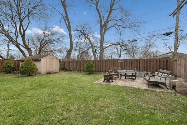 $375,000 | 191 Ashland Avenue, Des Plaines, IL 60016