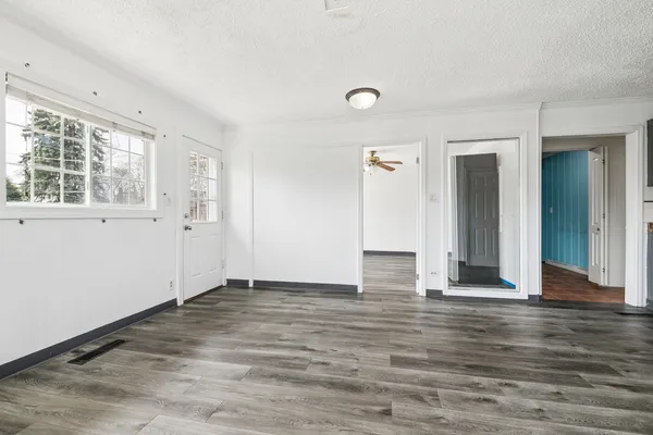 $375,000 | 191 Ashland Avenue, Des Plaines, IL 60016