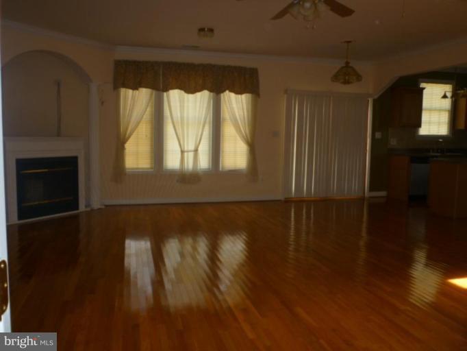5344 Ravensworth Road Springfield, VA 22151 - Photo 12 of 17 Living Room