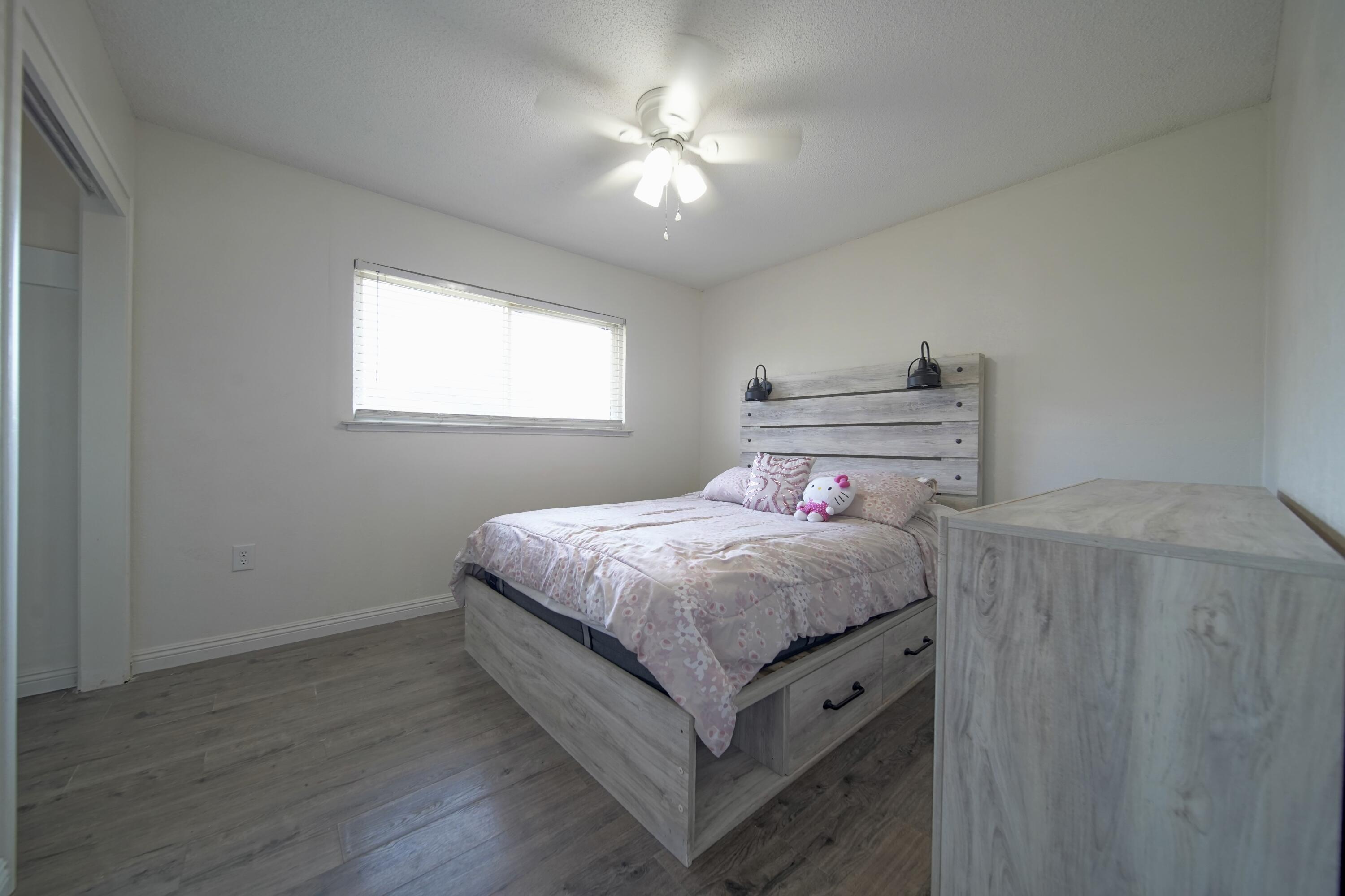113 Bryant Court Exeter, CA 93221 - Photo 12 of 41 Bedroom 2