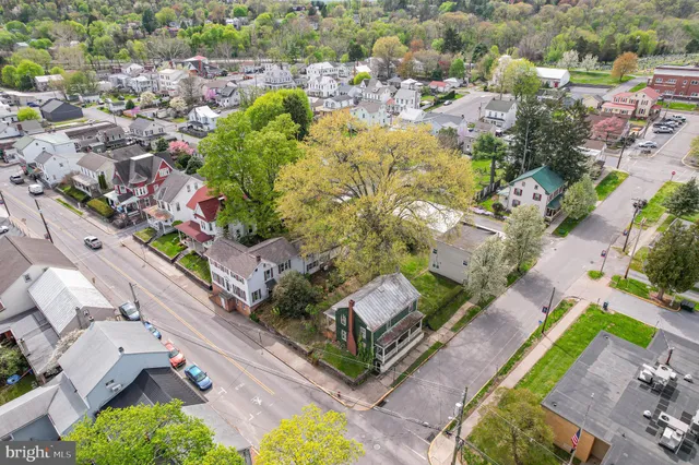 $350,000 | 125 North Market Street, Duncannon, PA 17020