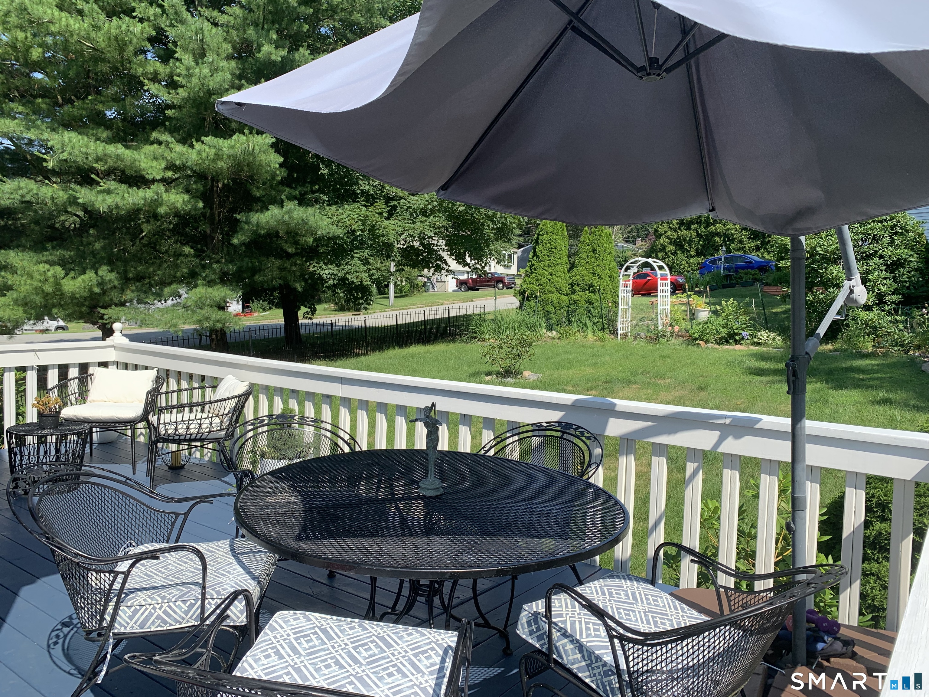 160 Russell Street Groton, CT 06355 - Photo 3 of 7 a view of a patio in a backyard