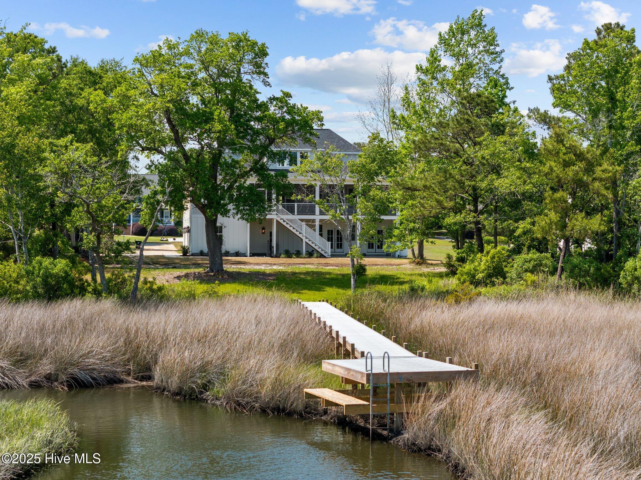 40 Crane Pointe Road Hampstead, NC 28443 - Photo 7 of 62 7-web-or-mls-DJI_20250502085802_0928_D