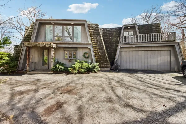 $499,000 | 26155 West Laurel Avenue, Wauconda, IL 60084