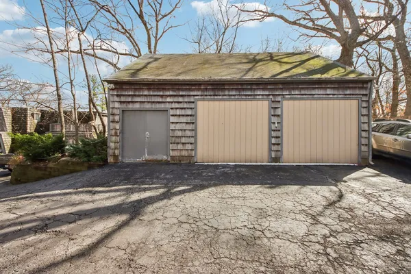 $499,000 | 26155 West Laurel Avenue, Wauconda, IL 60084
