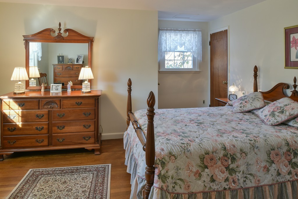 16 Monroe Road Salem, MA 01970 - Photo 11 of 13 Gallery Image 11