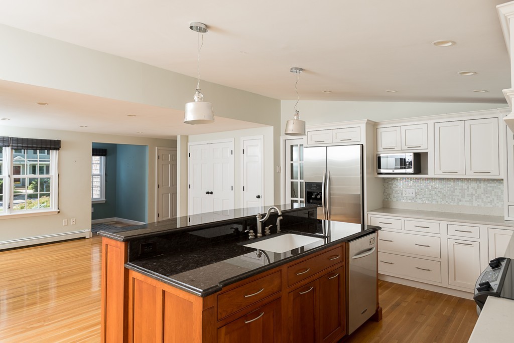 75 Aaron River Road Cohasset, MA 02025 - Photo 4 of 29