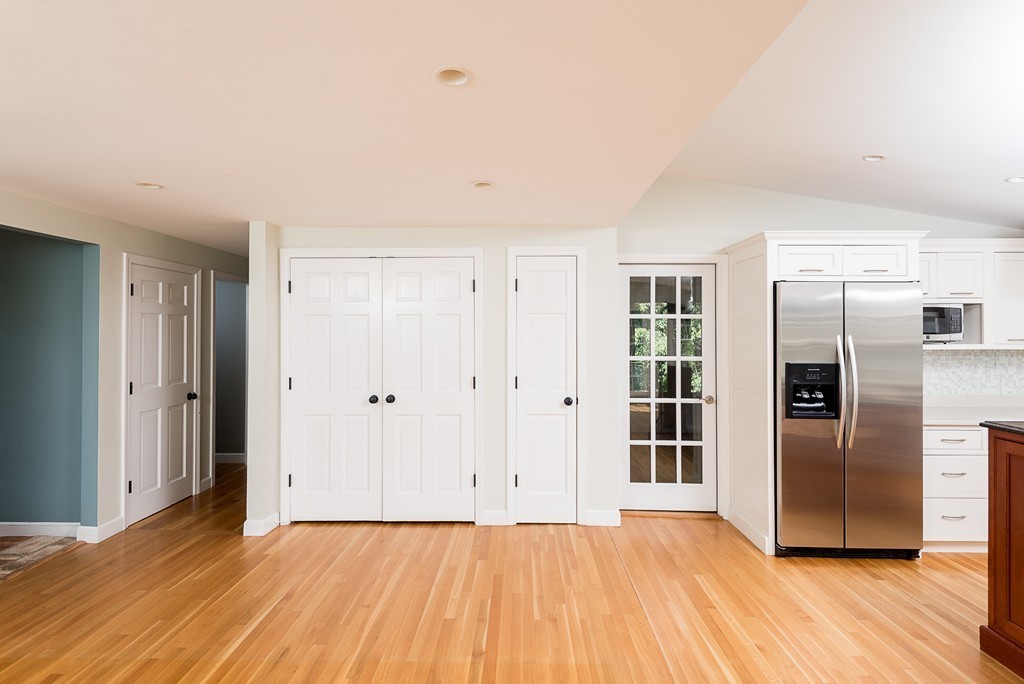 75 Aaron River Road Cohasset, MA 02025 - Photo 10 of 29