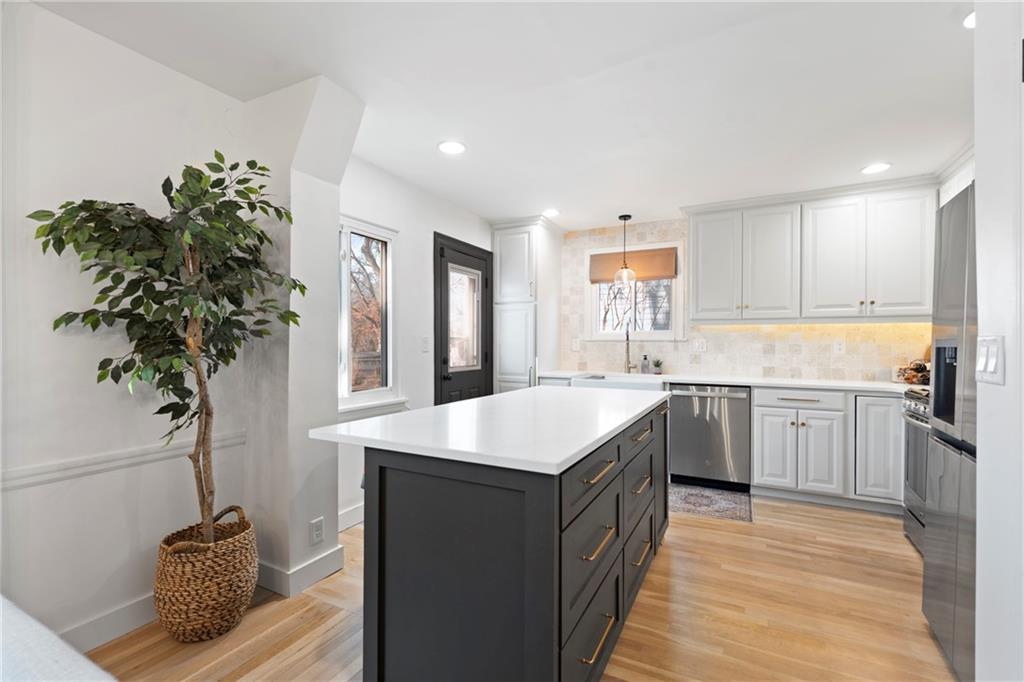 6820 Holmes Road Kansas City, MO 64131 - Photo 4 of 19