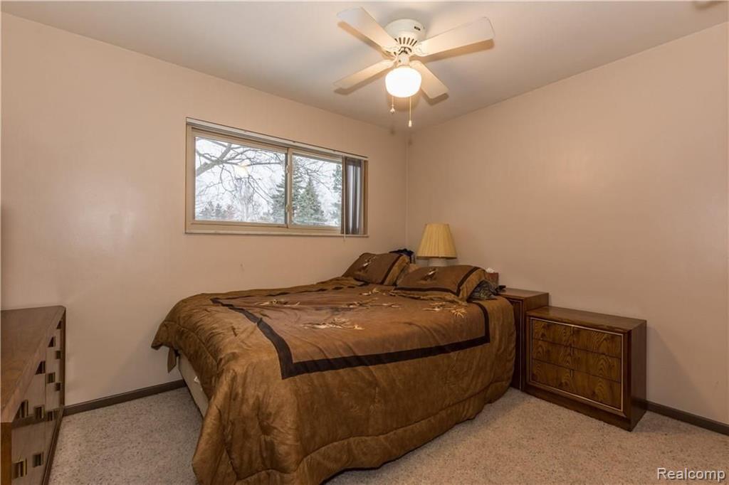 4829 Frazho Road Warren, MI 48091 - Photo 18 of 23