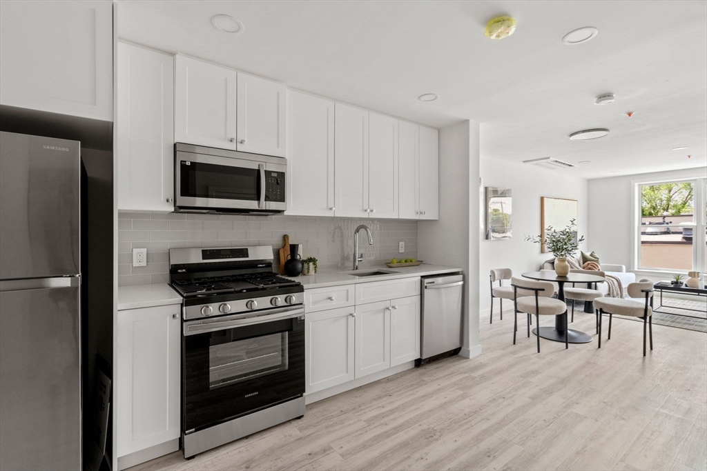 602 Canterbury Street, Unit 6 Boston, MA 02131 - Photo 2 of 16