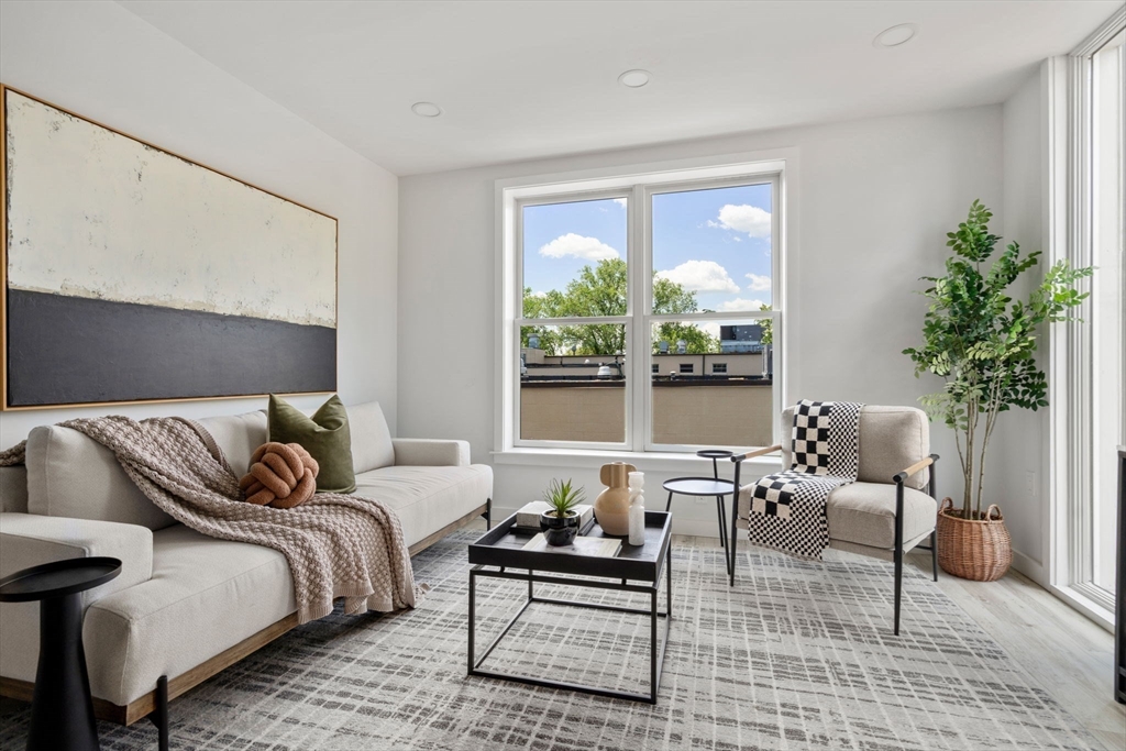 602 Canterbury Street, Unit 6 Boston, MA 02131 - Photo 8 of 16