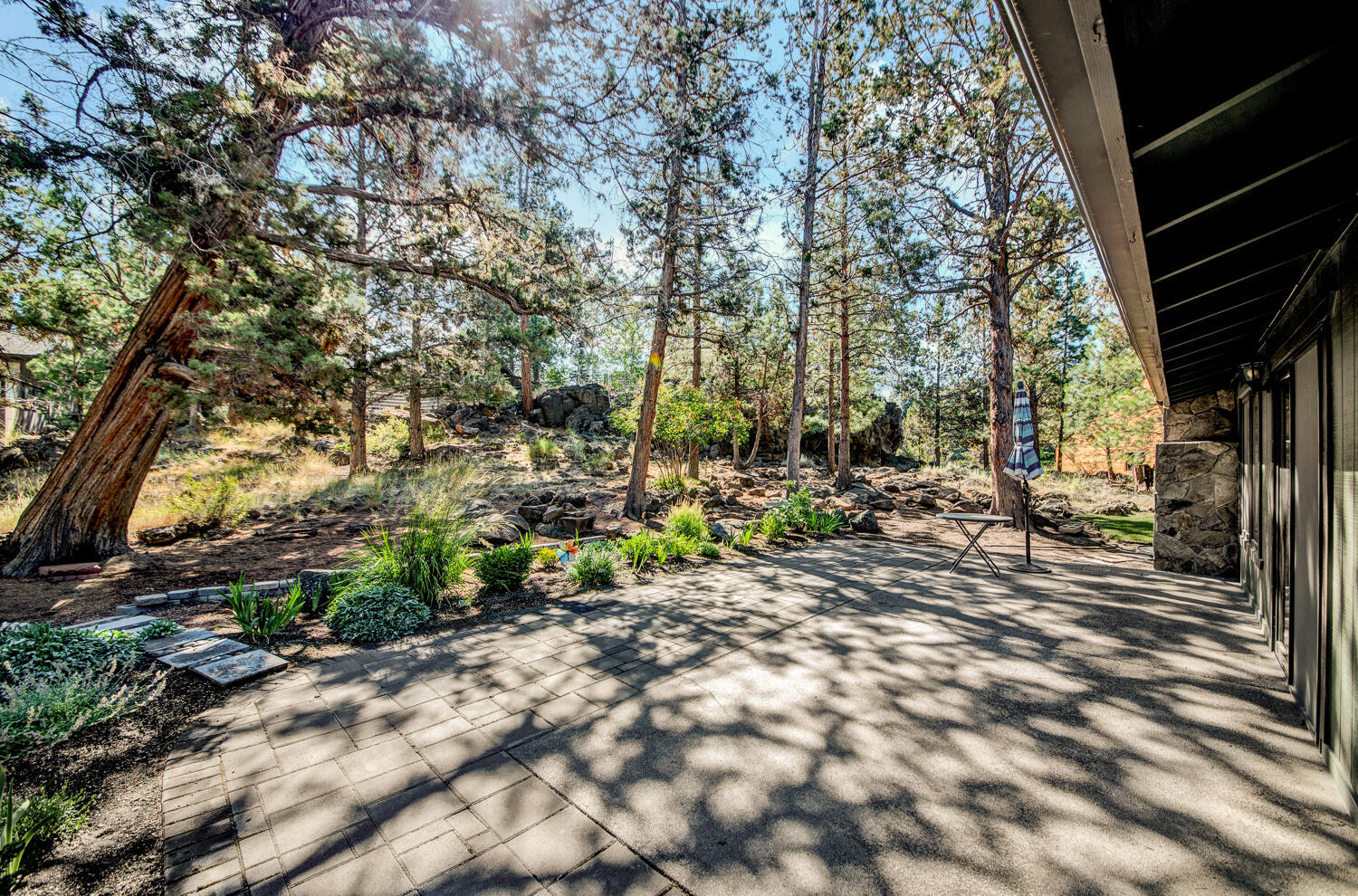 3926 Northwest Lower Village Road Bend, OR 97703 - Photo 25 of 30 25