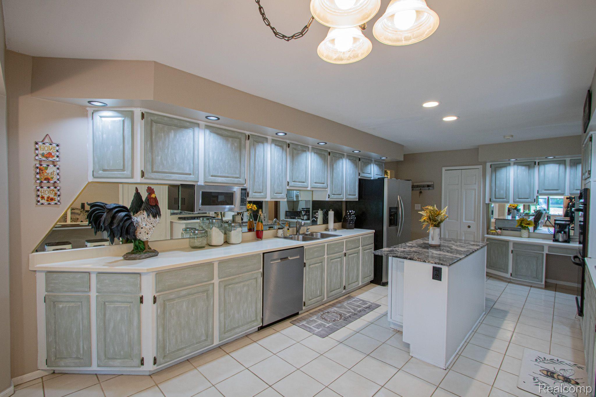 7857 Kendall Road Columbus, MI 48063 - Photo 26 of 72 Gallery Image 26