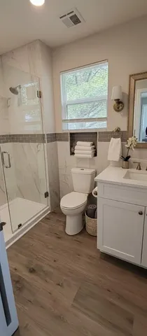 $235,000 | 526 South Brookside Avenue, Independence, MO 64053