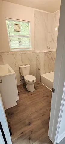 $235,000 | 526 South Brookside Avenue, Independence, MO 64053