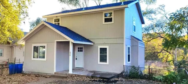 $235,000 | 526 South Brookside Avenue, Independence, MO 64053