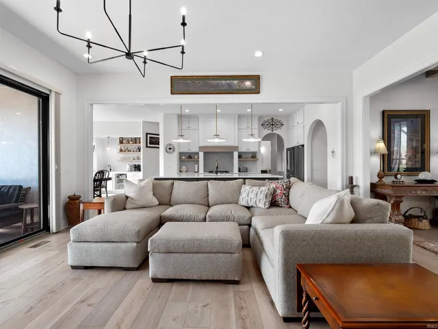 $874,900 | 1397 Cascata Trail, Huntertown, IN 46748