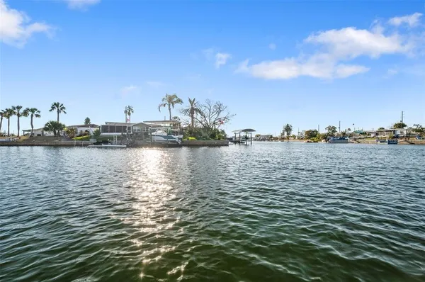 $425,000 | 12913 1st Isle, Hudson, FL 34667