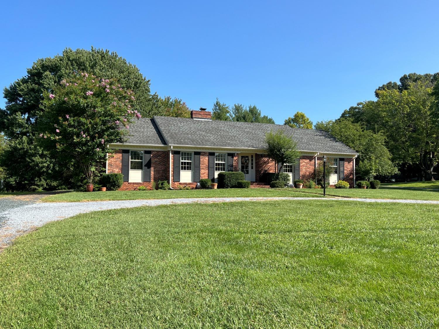 532 Winesap Road Madison Heights, VA 24572 - Photo 2 of 52 Gallery Image 2