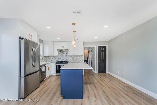 $998,888 | 244 Slater Boulevard | Ocean Breeze