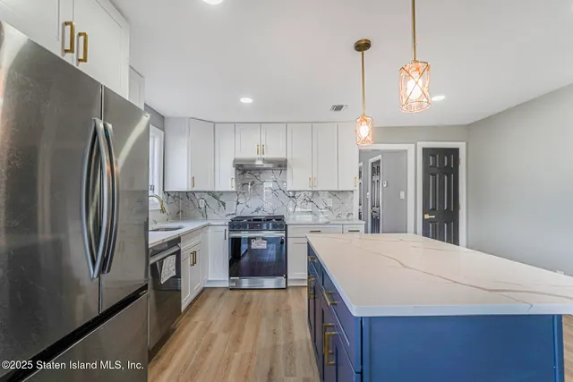 $998,888 | 244 Slater Boulevard | Ocean Breeze