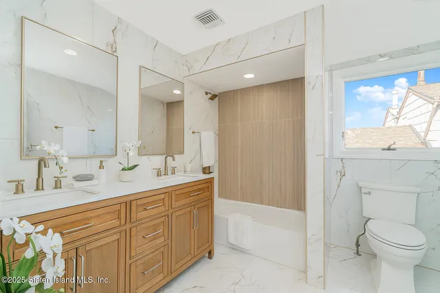 $998,888 | 244 Slater Boulevard | Ocean Breeze