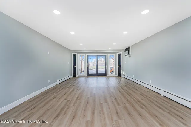 $998,888 | 244 Slater Boulevard | Ocean Breeze