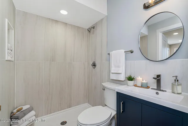 $998,888 | 244 Slater Boulevard | Ocean Breeze