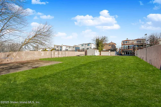 $998,888 | 244 Slater Boulevard | Ocean Breeze