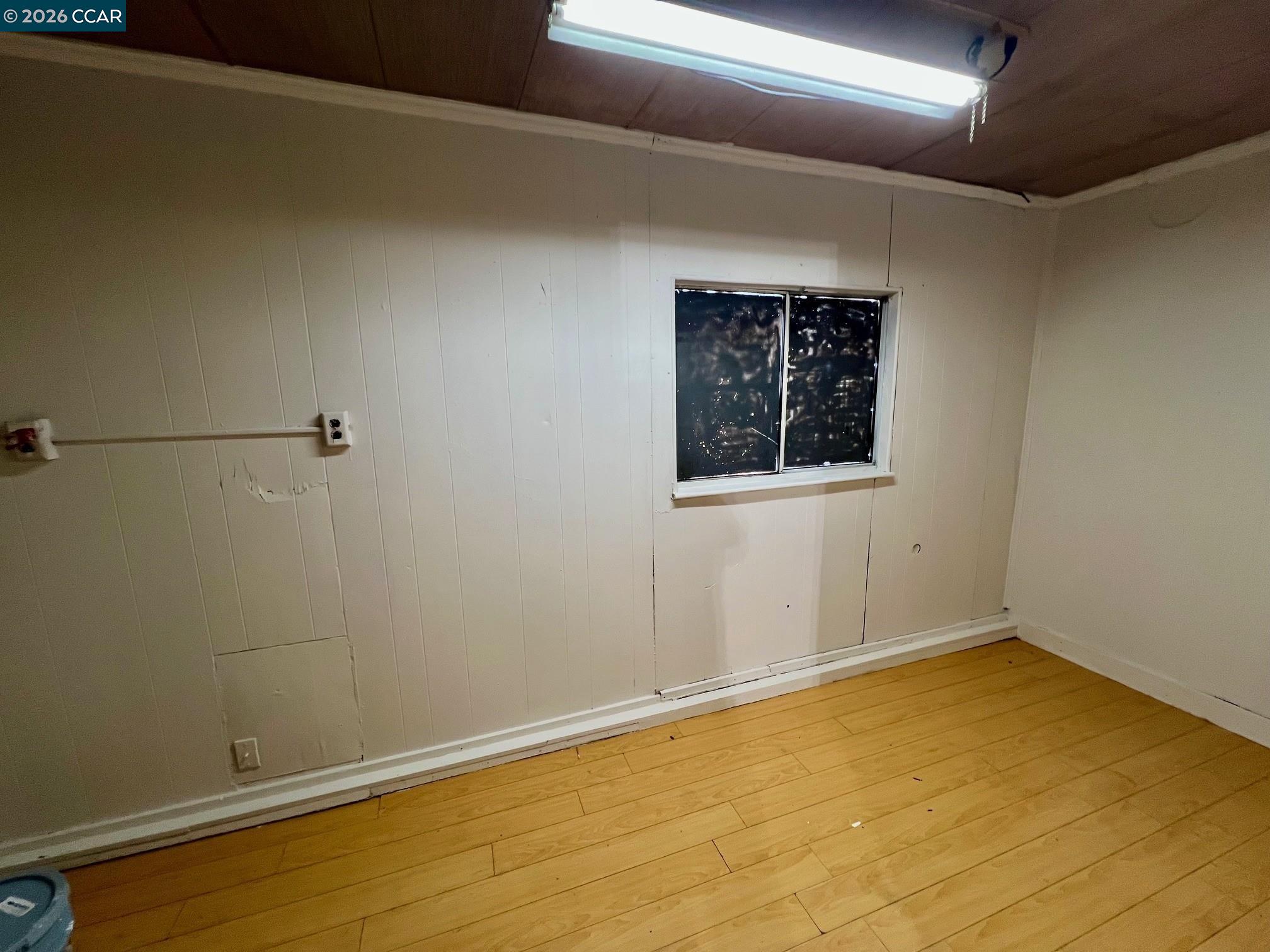 29 Sandview Drive Bay Point, CA 94565 - Photo 9 of 26 a view of an empty room with a window