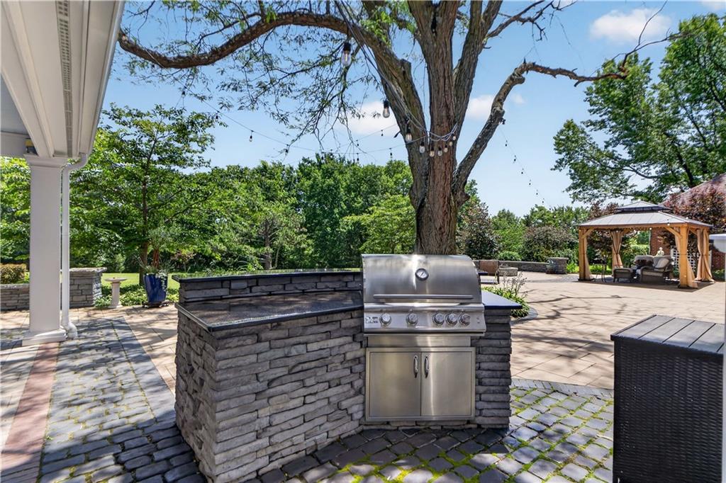 1815 Pine Ridge Drive Leavenworth, KS 66048 - Photo 14 of 21