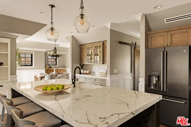 $1,995,000 | 5516 West 82nd Street, Los Angeles, CA 90045