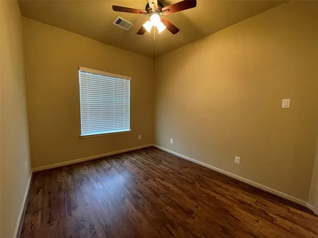 $1,550 | 26148 Avenue East, Unit B, Montgomery, TX 77356