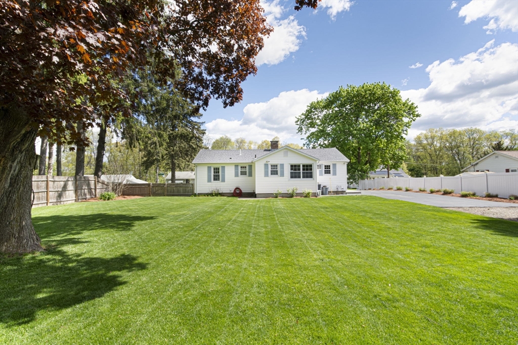 70 Trinity Avenue Worcester, MA 01605 - Photo 27 of 28