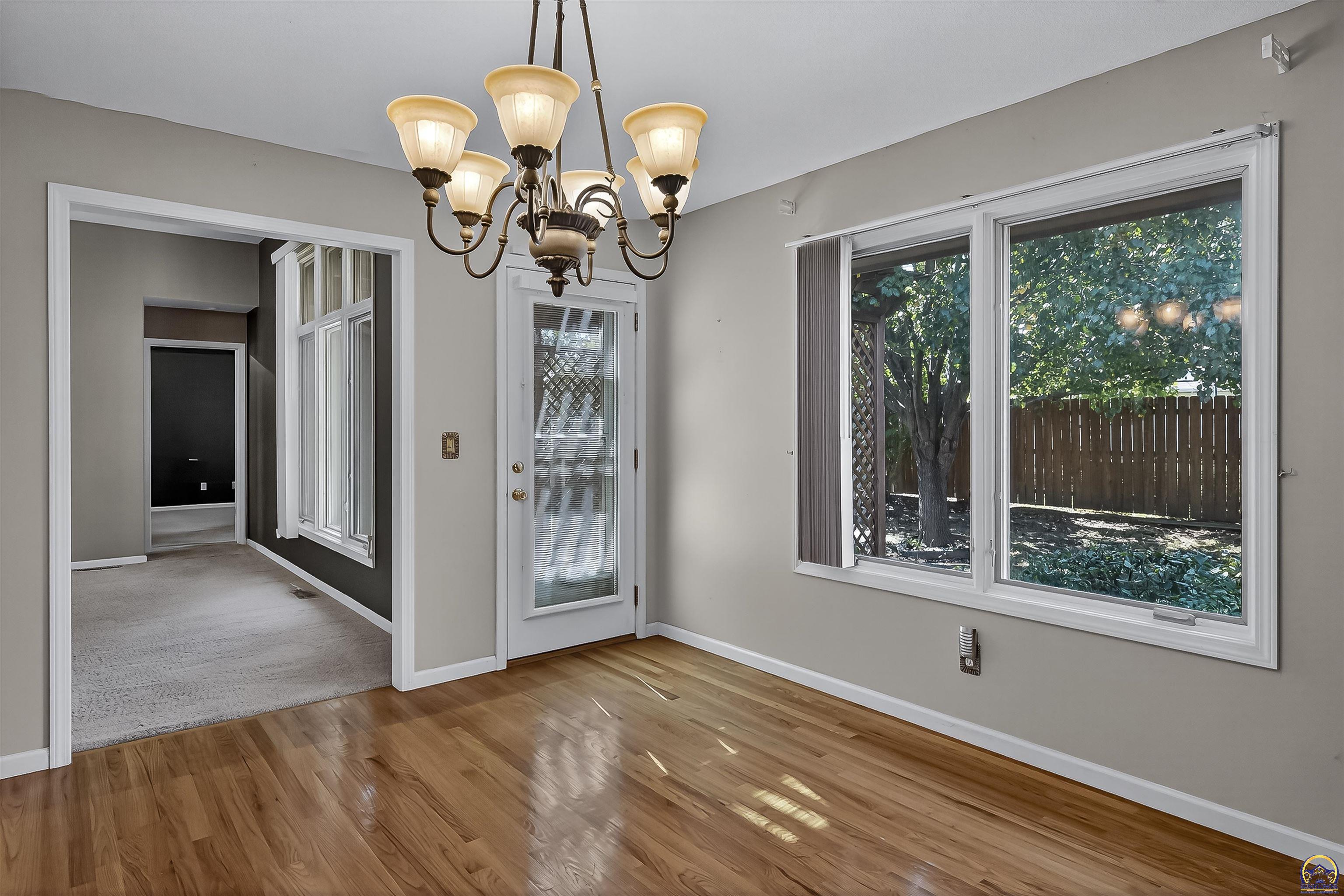 3713 Southwest Lincolnshire Road Topeka, KS 66610 - Photo 14 of 36