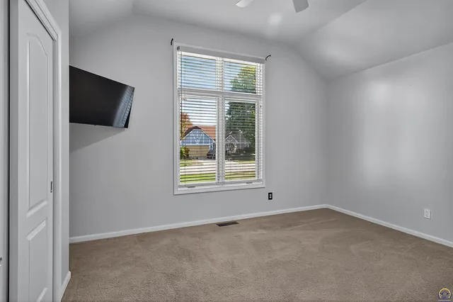 $355,000 | 3713 Southwest Lincolnshire Road, Topeka, KS 66610