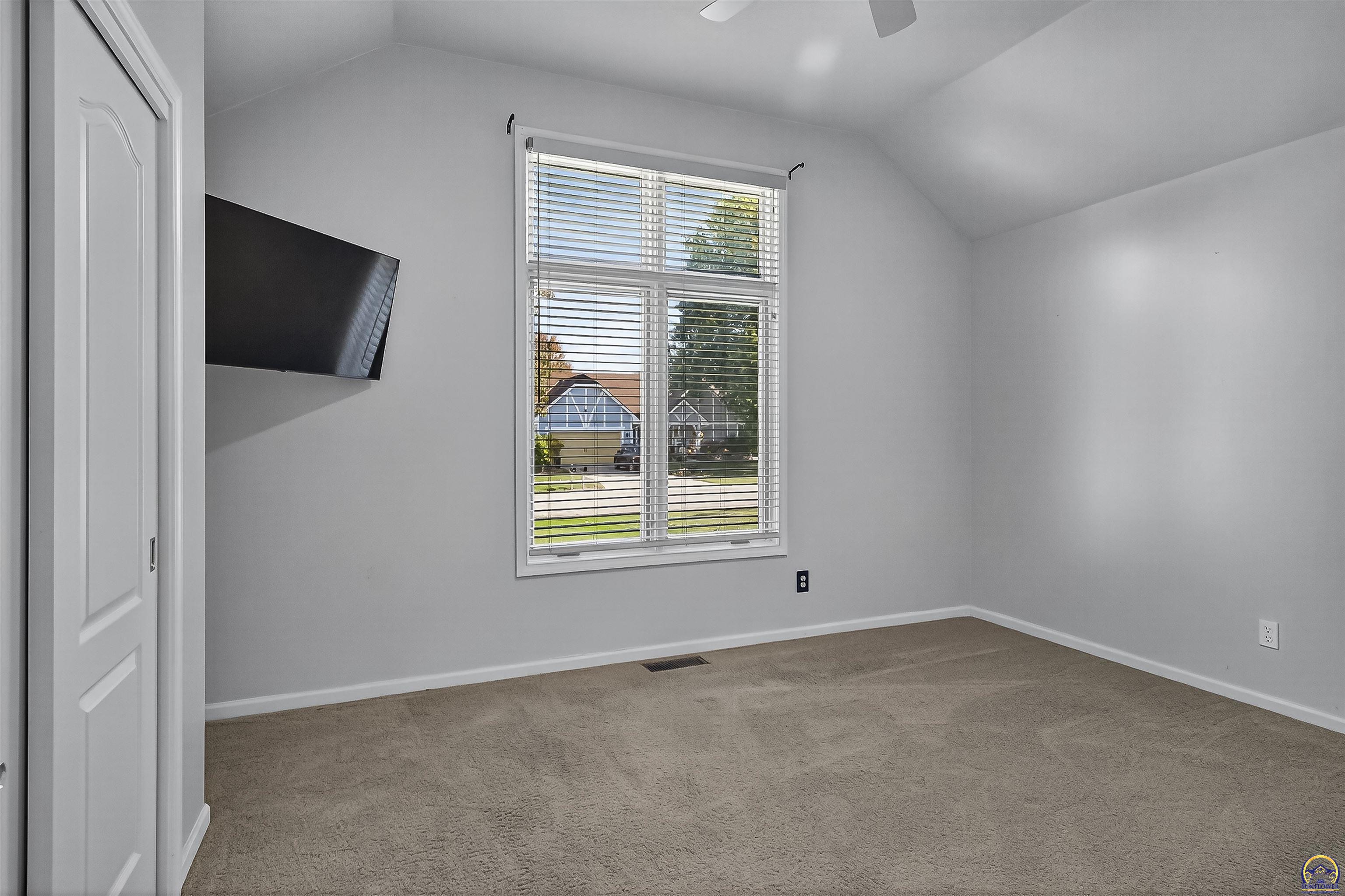 3713 Southwest Lincolnshire Road Topeka, KS 66610 - Photo 20 of 36