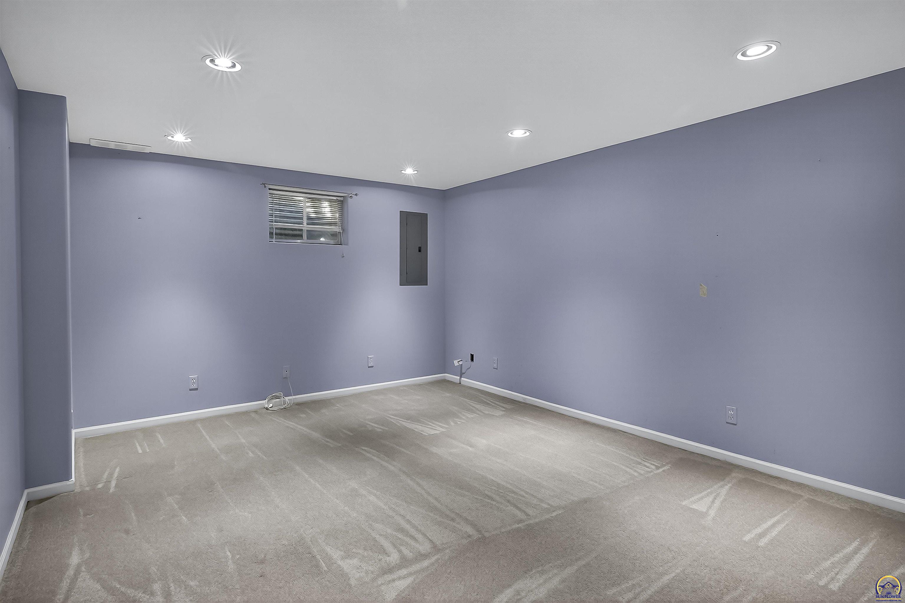 3713 Southwest Lincolnshire Road Topeka, KS 66610 - Photo 23 of 36