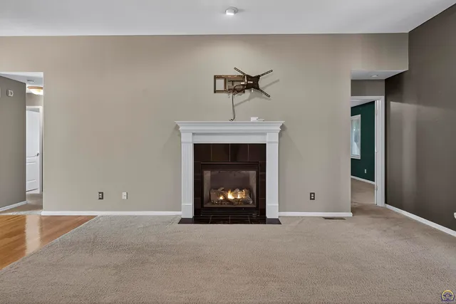 $355,000 | 3713 Southwest Lincolnshire Road, Topeka, KS 66610