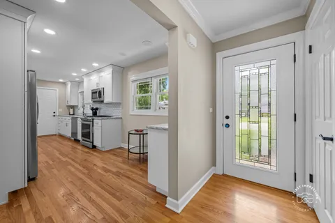 $675,000 | 325 Hemlock Lane, Naperville, IL 60540