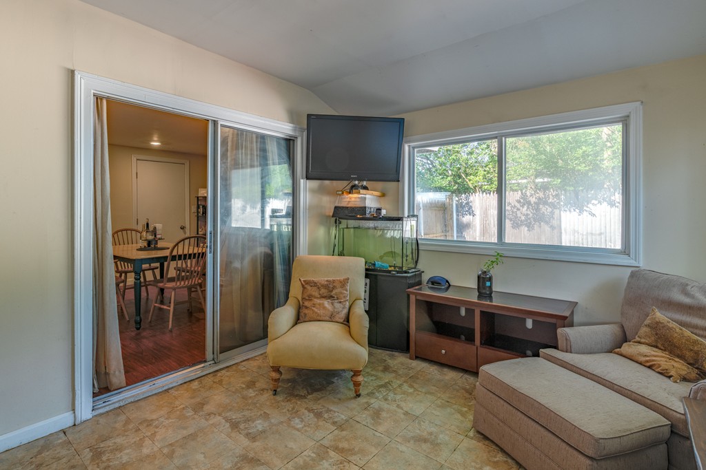 40 Christopher Road Brockton, MA 02302 - Photo 13 of 27 a living room with furniture and a window