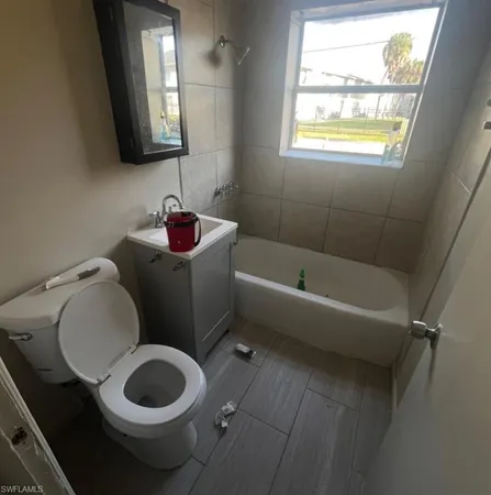 $1,050 | 3619 Seminole Avenue, Unit 8, Fort Myers, FL 33916