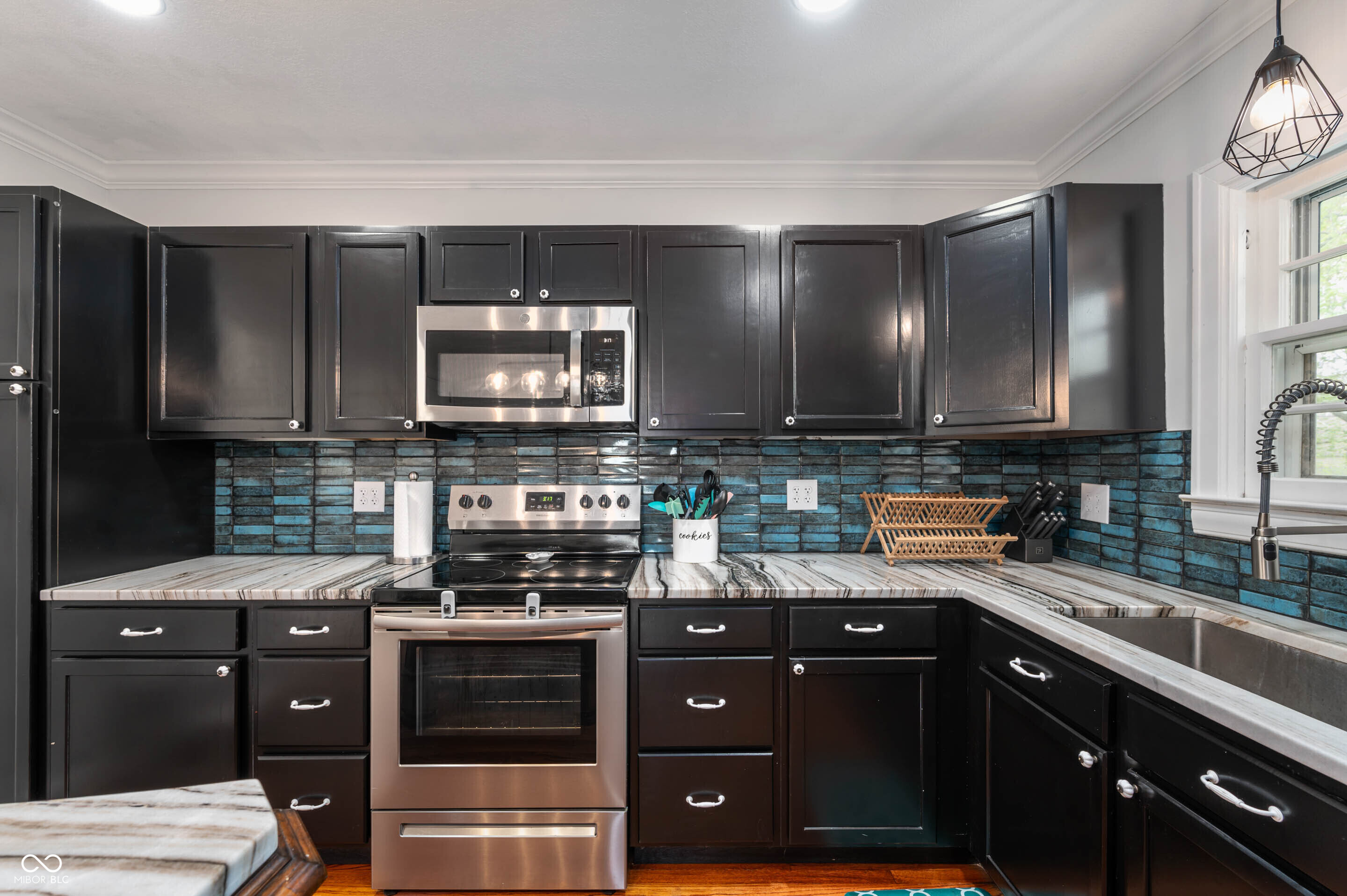 155 North Franklin Road Indianapolis, IN 46219 - Photo 11 of 33