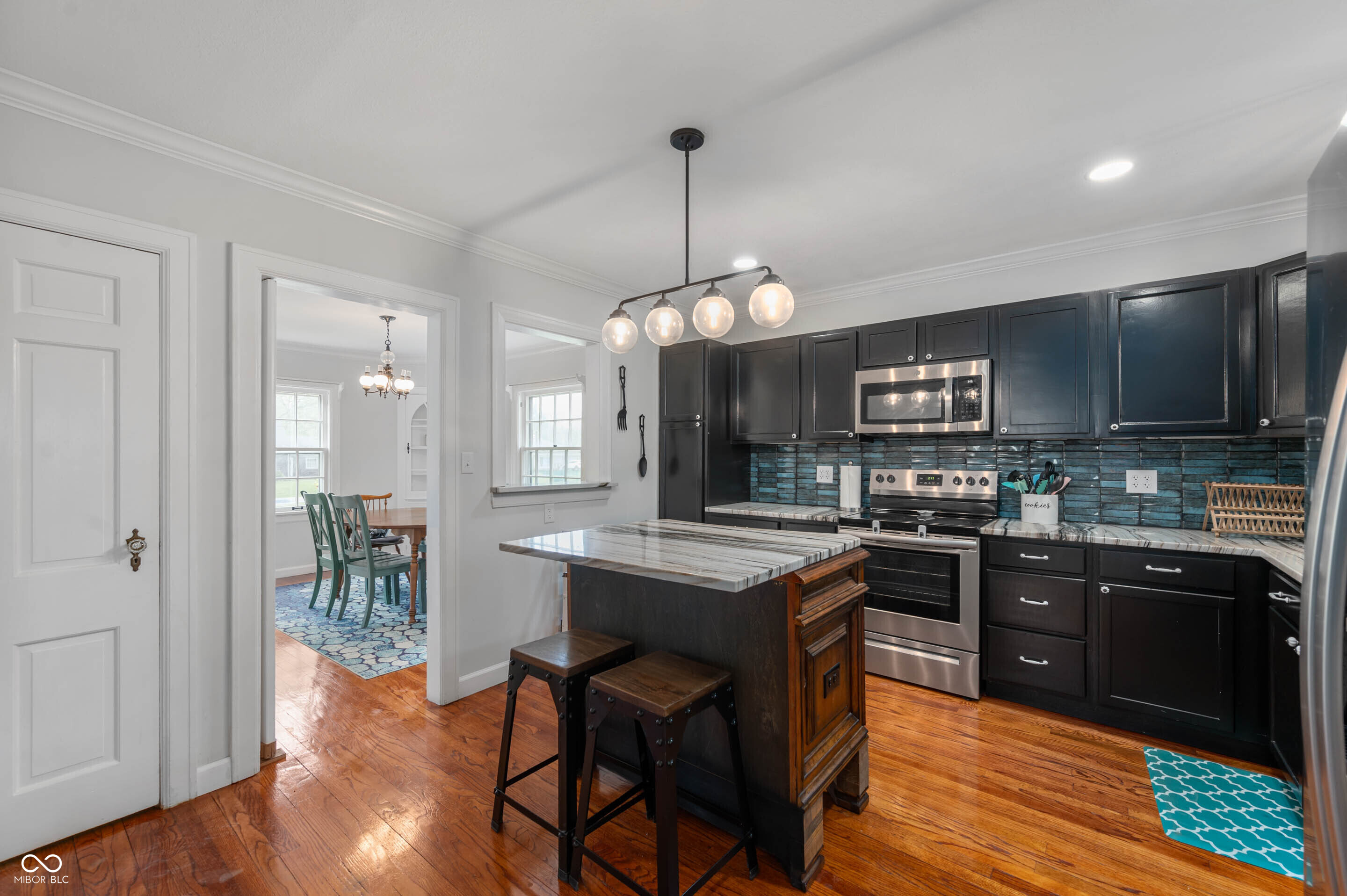 155 North Franklin Road Indianapolis, IN 46219 - Photo 13 of 33